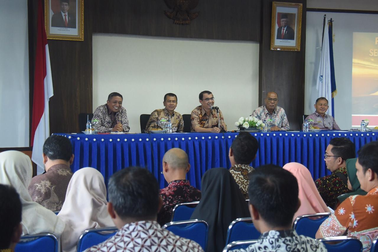 Pemko Padang Panjang melalui BKPSDM menggelar rapat persiapan akhir sebelum pelaksanaan tes CPNS bertempat di ISI Padang Panjang.