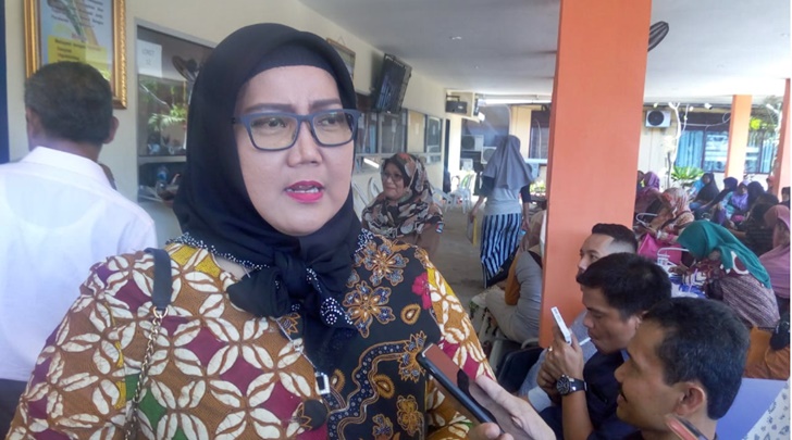 Ketua Komisi I DPRD Padang, Elly Thrisyanti.