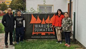 Warung Sumatera : Menikmati Kuliner Nusantara di Polandia