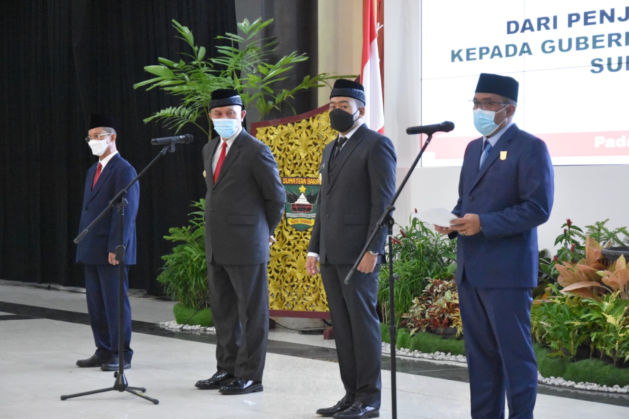 Supardi sebagai Saksi dan Menyampaikan Sambutan pada Acara Serah Terima Jabatan dari Pejabat (PJ) Gubernur Kepada Gubernur dan Wakil Gubernur Sumatera Barat Serta Ucapkan Terima Kasih Ke Hamdani