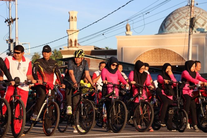 
 Polres Pasbar Gelar Fun Bike 2022 Meriahkan HUT Bhayangkara ke-76