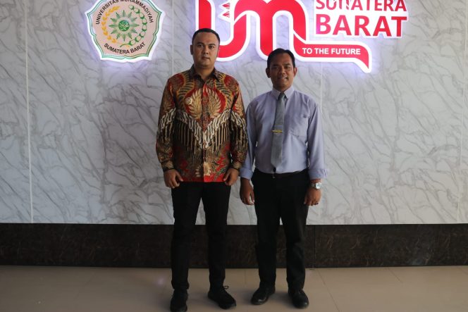 
 Pemkab Sijunjung Tandatangani MoU Bersama Universitas Muhammadiyah Sumatera Barat
