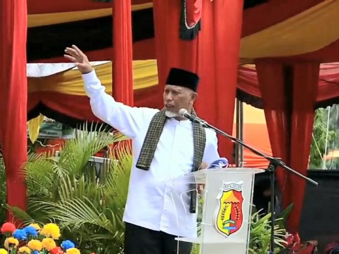 
 Rang Solok Baralek Gadang 2022 Berakhir, Gubernur Mahyeldi: Tahun Depan Harus Lebih Meriah Lagi