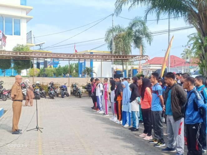 
 Kadisparpora Bersama Kadisdikbud Membuka Festival Olahraga Pelajar SMP
