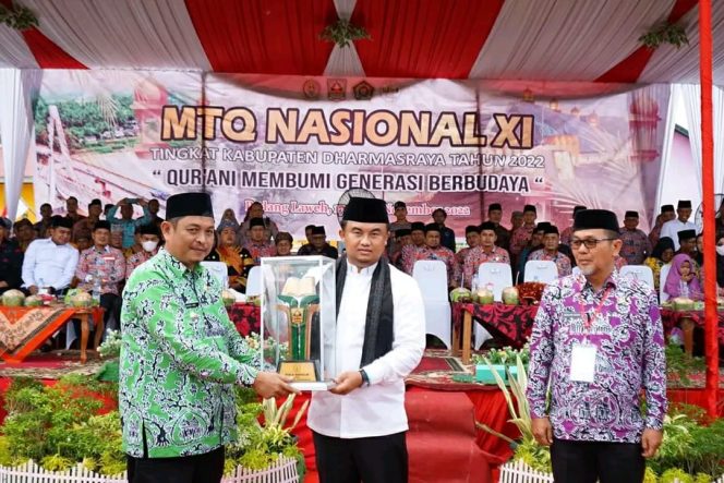 
 Pembukaan MTQ Nasional XI Tingkat Kabupaten Dharmasraya Berlangsung Meriah