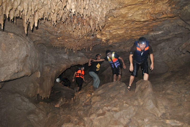 Goa Kelelawar Pandayo Padang