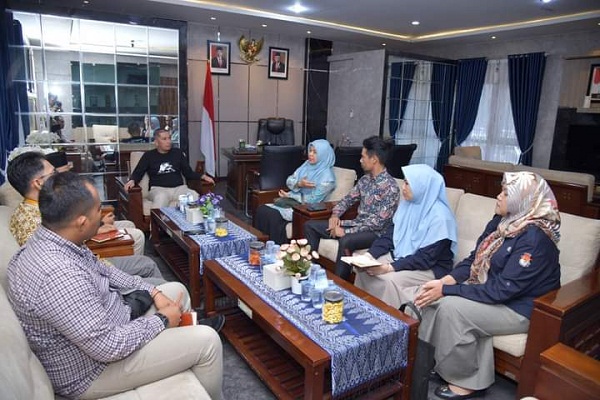 Wajah baru Komisioner KPU Periode 2023-2028 disambut Deri Asta, Wali Kota Sawahlunto