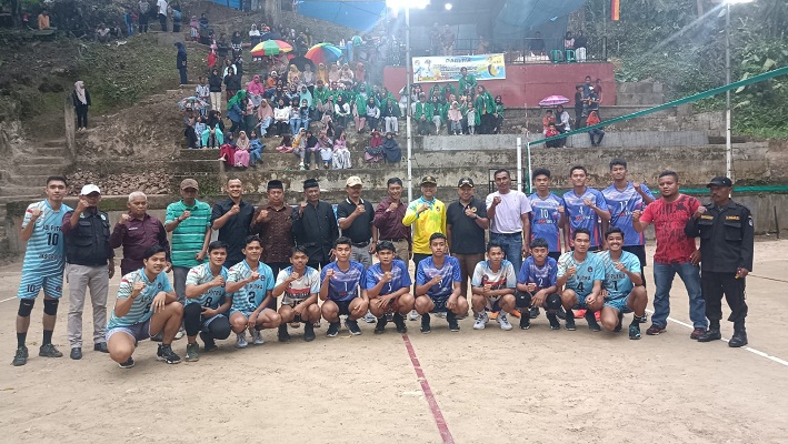 Bupati Safaruddin Buka Turnamen Vollyball Wali Nagari Cup II di Koto Tangah Baru Hampa (Foto: Topsumbar.co.id)