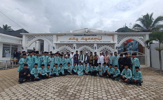 Bupati Safaruddin Resmikan Pondok Pesantren Asy-Syaamil