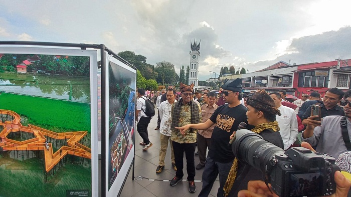 Pameran Foto Terbesar di Bukittinggi, Kolaborasi LKBN ANTARA & KITLV