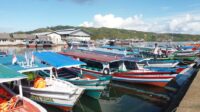 Pelabuhan Tarusan Mandeh, Tempat di Mana Kehidupan Nelayan Bertemu dengan Puisi Alam. (Foto : Dok. Istimewa)