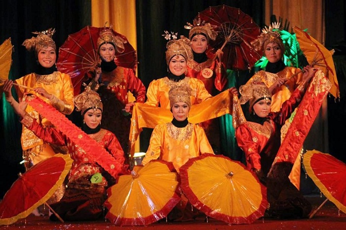 Tari Payung, Keindahan, Makna, dan Sejarah Seni Pertunjukan Minangkabau. (Foto : Dok. Istimewa)
