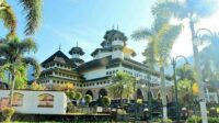 Wow! Masjid-Masjid Super Cantik di Sumatera Barat Bikin Kamu Lansung Jatuh Cinta! (Foto : Dok. Istimewa)