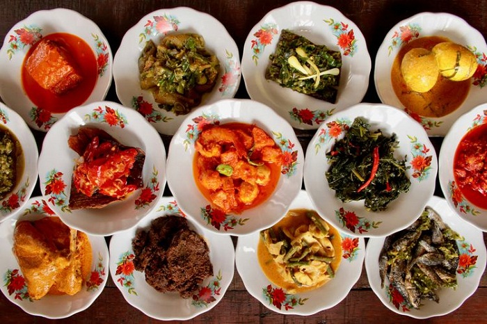 Inilah Empat Rekomendasi Restoran Nasi Padang yang Wajib Dicoba Kalau Kamu Berkunjung Ke Sumatera Barat. (Foto : Dok. istimewa)