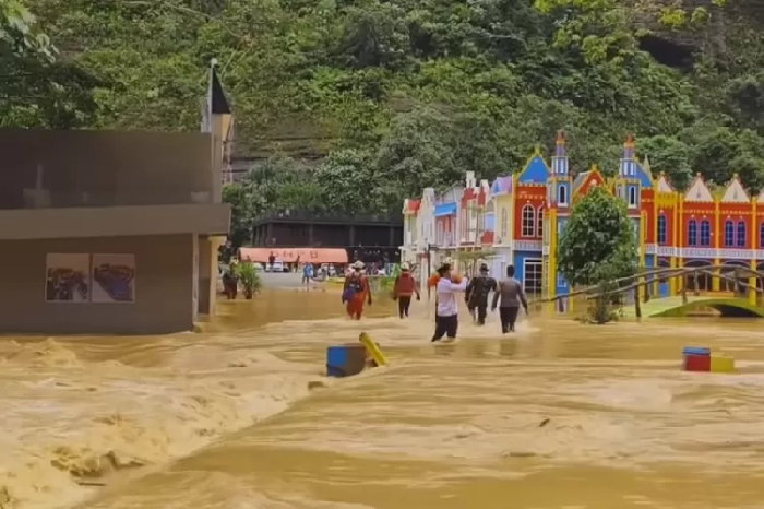 Banjir Melanda Lembah Harau, Krisis di Objek Wisata Sumatera Barat. (Foto : Dok. Istimewa)