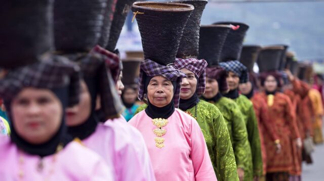 Tunduak, Tradisi Unik Pernikahan di Solok yang Penuh Makna. (Foto : Dok. Istimewa)