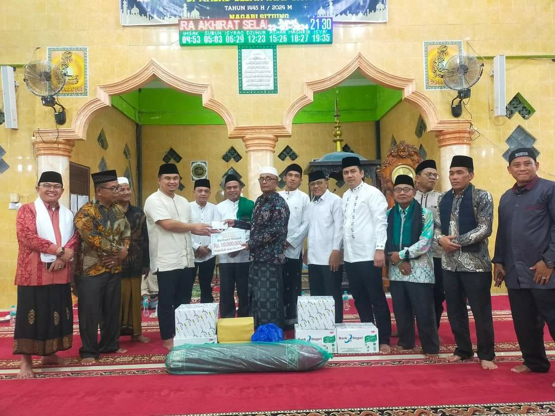 Ketua DPRD Kabupaten Dharmasraya Pimpin Safari Ramadhan Pertama ke Masjid Al-Ikhlas Nagari Sungai Rumbai