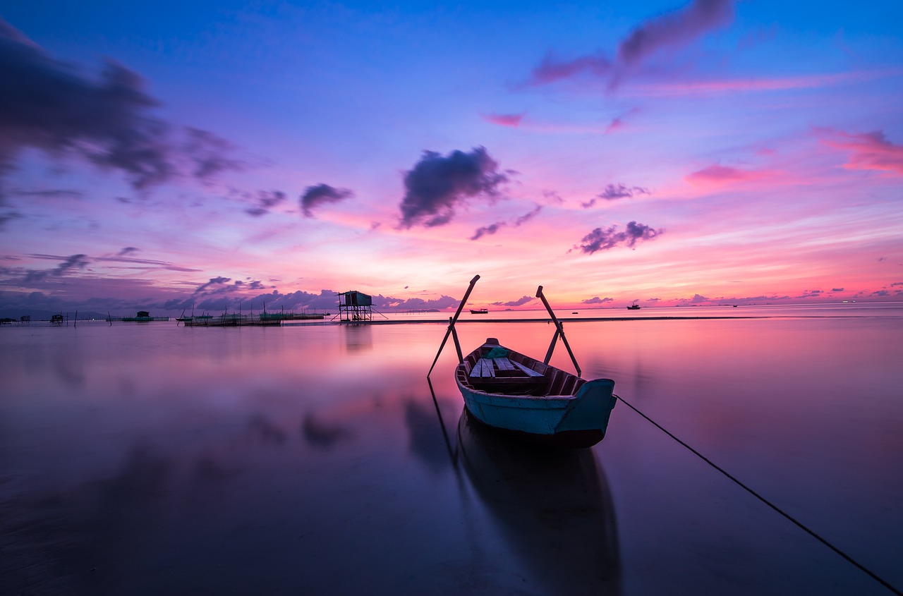 Tersembunyi Tapi Menakjubkan! 4 Danau di Sumatera Barat Ini Akan Membuatmu Terpana.(Dok: Pixabay)