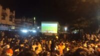 Nobar Piala AFC U23, Ratusan Warga Kota Solok Padati Jalan Depan Taman Syekh Kukut