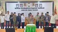 Wakil Bupati Rahmang Serahkan Nota Penjelasan LKPJ Bupati Padang Pariaman Tahun 2023